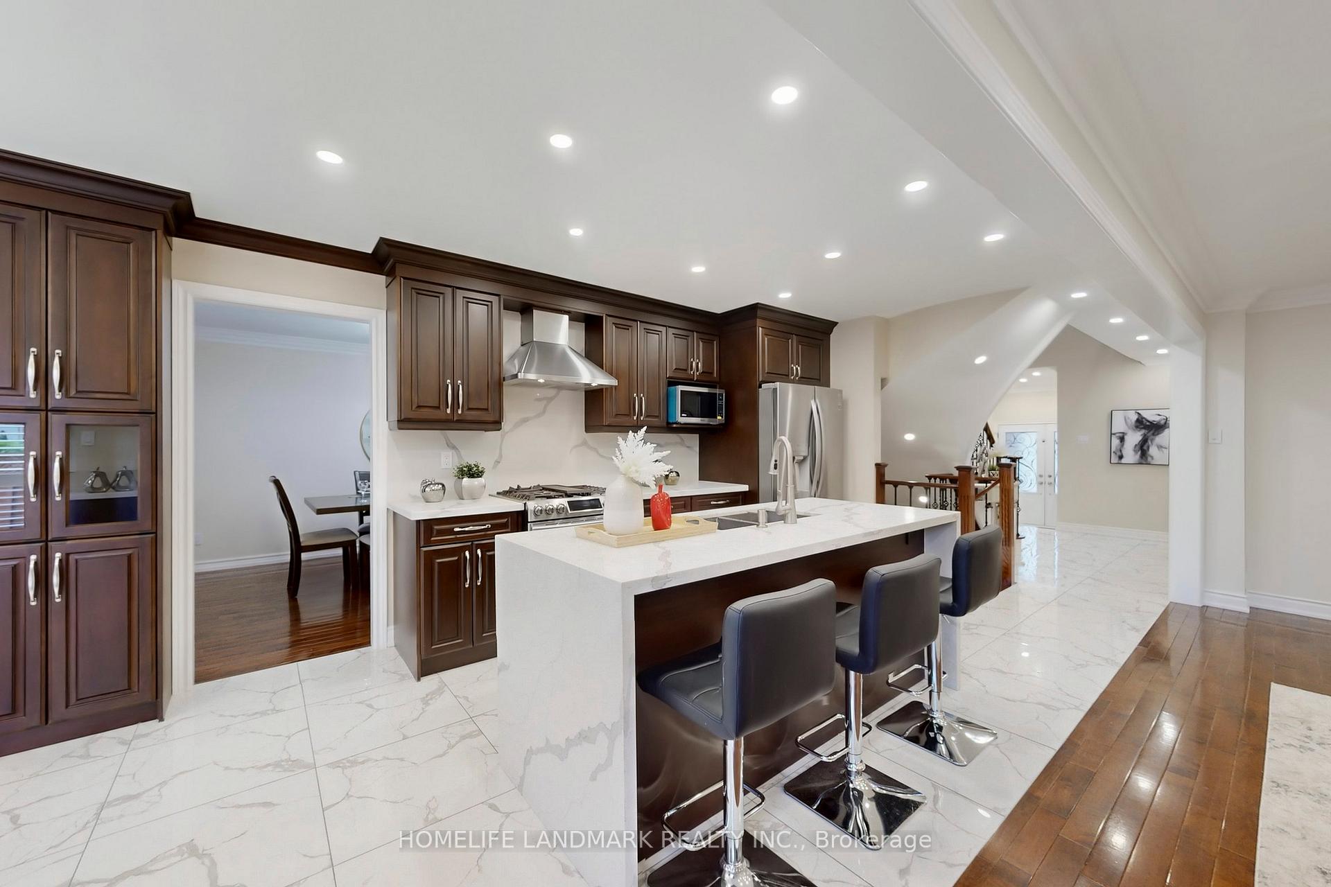 Photo 13 of 5 Irenemount Crescent, Markham, Middlefield — HOMEH