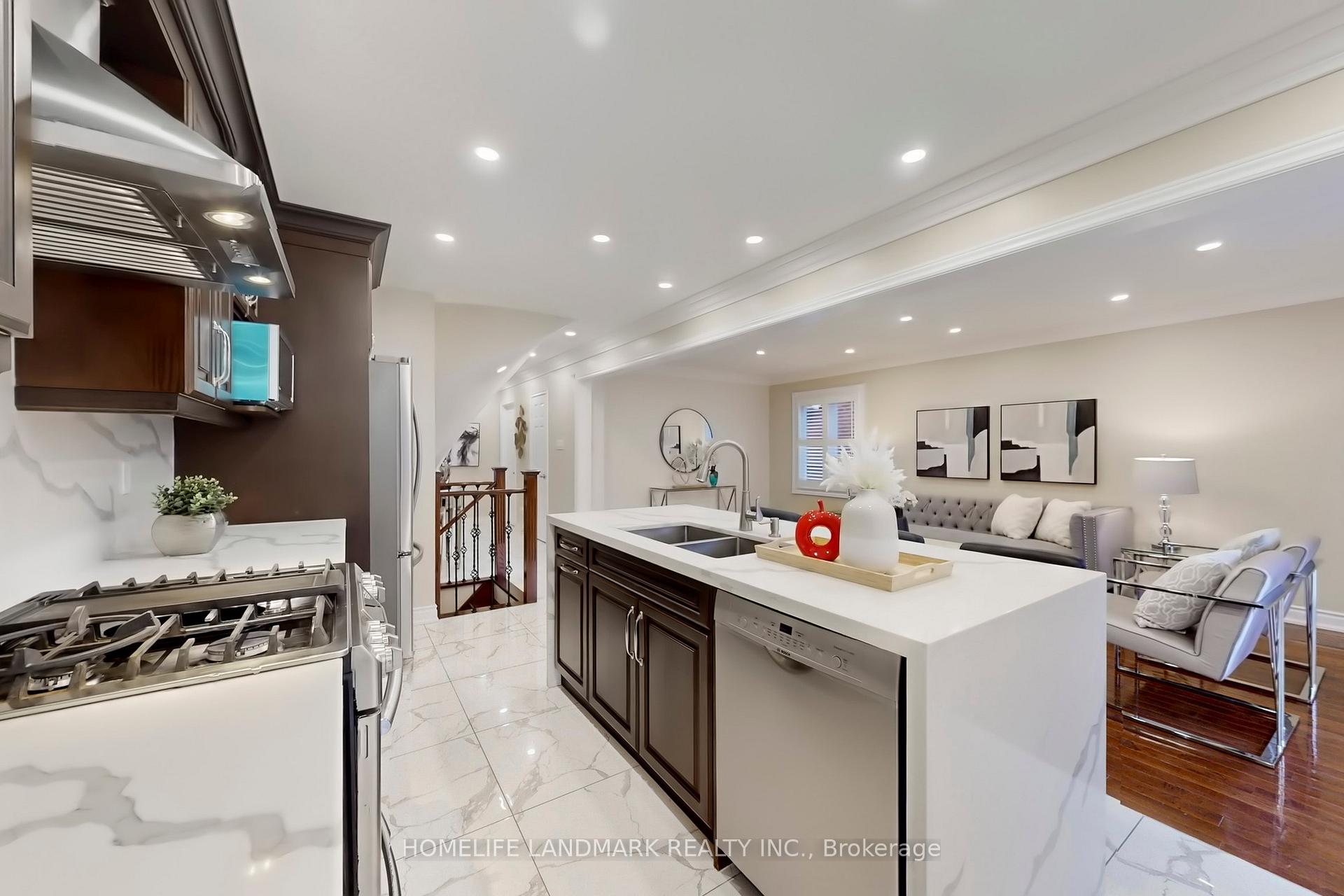 Photo 14 of 5 Irenemount Crescent, Markham, Middlefield — HOMEH