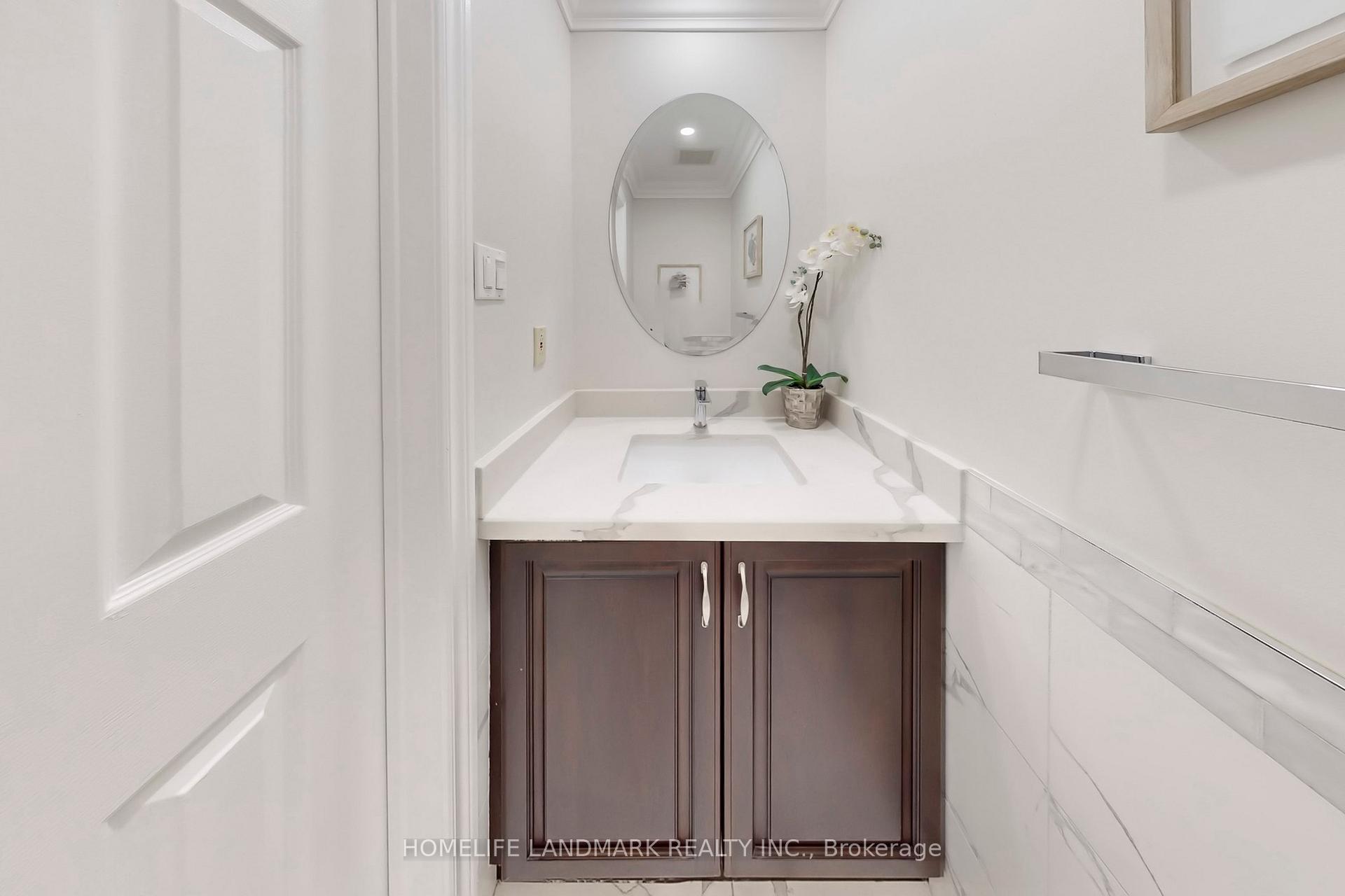 Photo 21 of 5 Irenemount Crescent, Markham, Middlefield — HOMEH