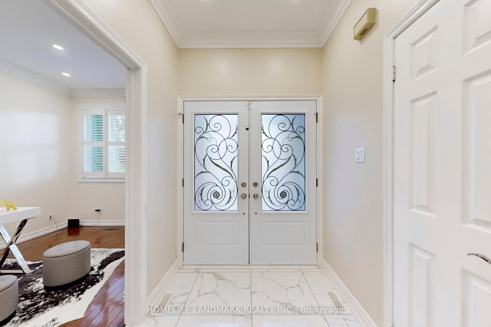 Photo 23 of 5 Irenemount Crescent, Markham, Middlefield — HOMEH