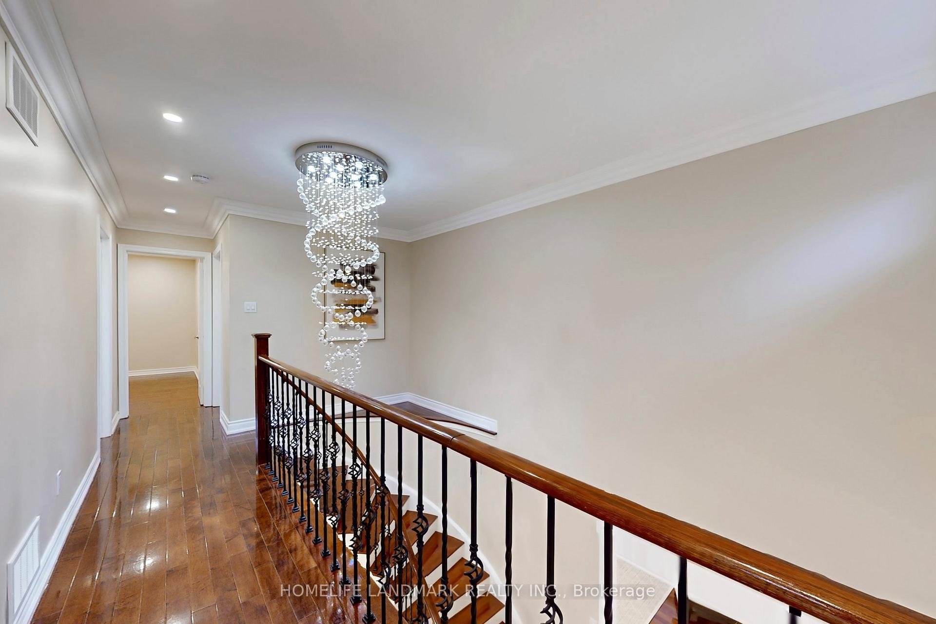 Photo 28 of 5 Irenemount Crescent, Markham, Middlefield — HOMEH