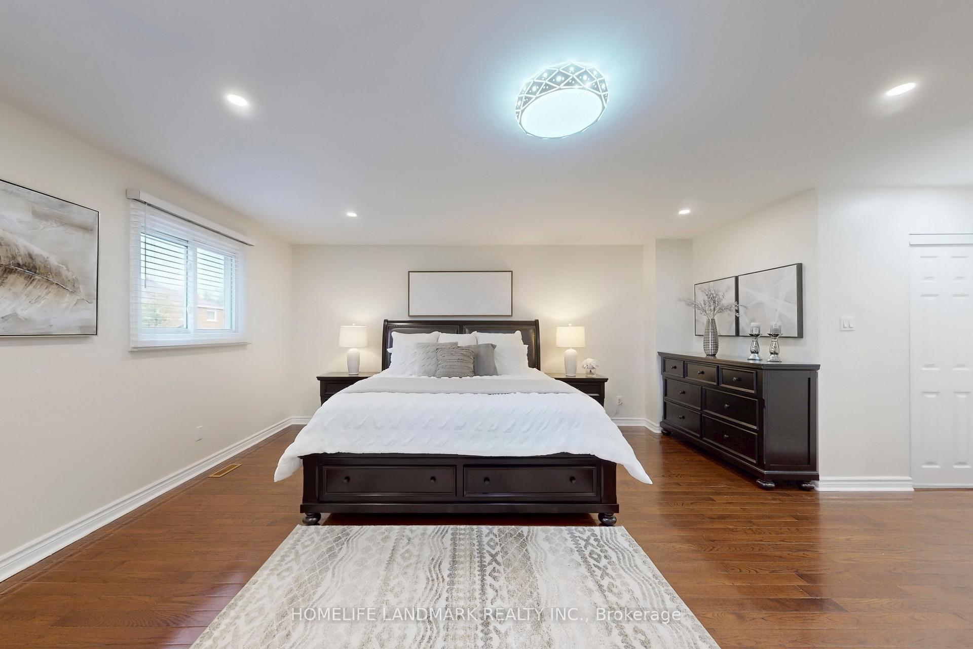 Photo 30 of 5 Irenemount Crescent, Markham, Middlefield — HOMEH