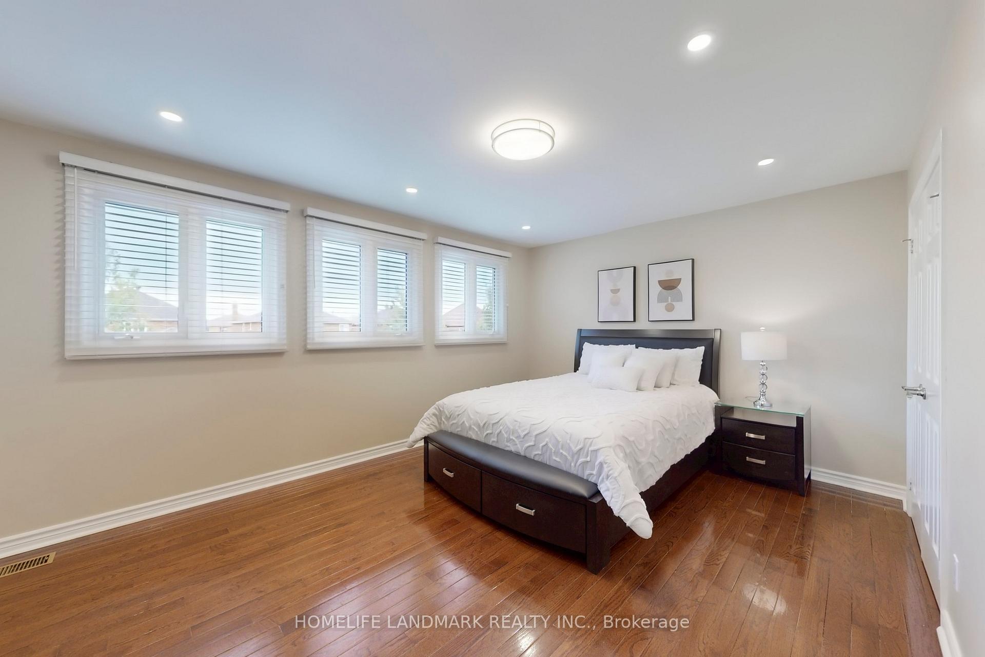 Photo 35 of 5 Irenemount Crescent, Markham, Middlefield — HOMEH