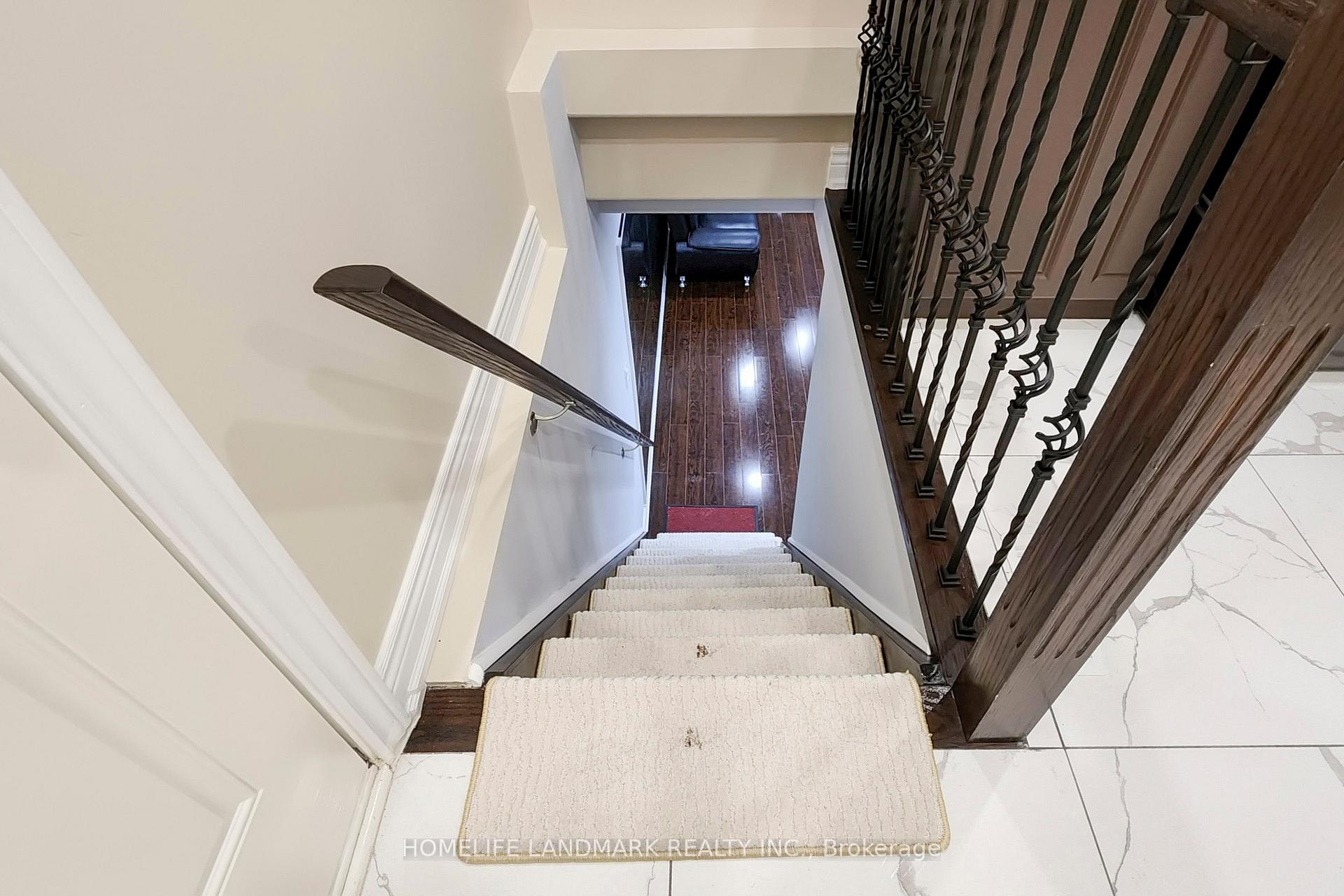 Photo 41 of 5 Irenemount Crescent, Markham, Middlefield — HOMEH