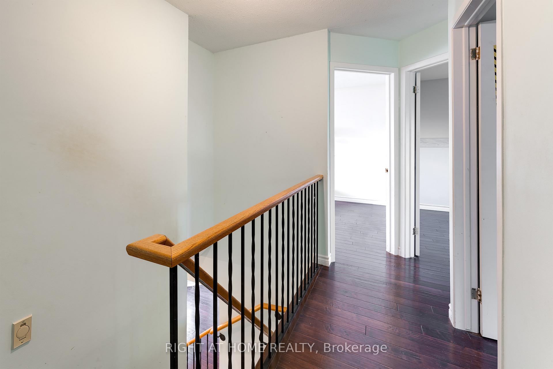 Photo 19 of 17 Gowrie Drive, Ottawa, Kanata - Glencairn/Hazeldean — HOMEH