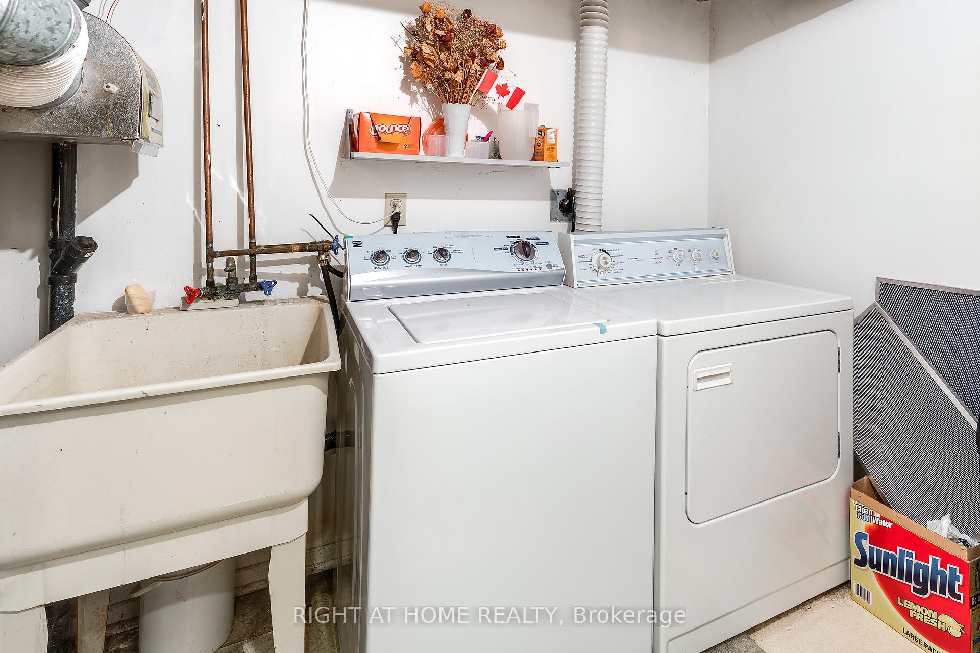 Photo 30 of 17 Gowrie Drive, Ottawa, Kanata - Glencairn/Hazeldean — HOMEH