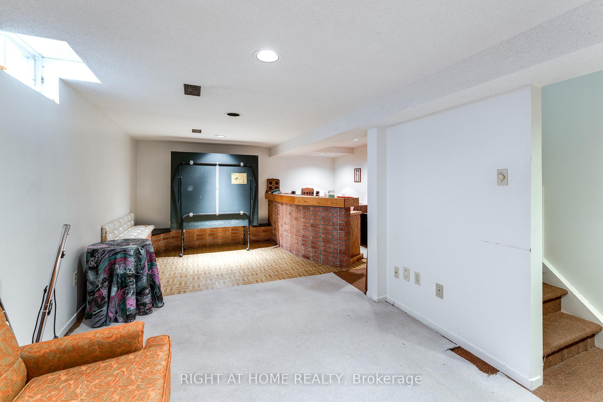 Photo 31 of 17 Gowrie Drive, Ottawa, Kanata - Glencairn/Hazeldean — HOMEH