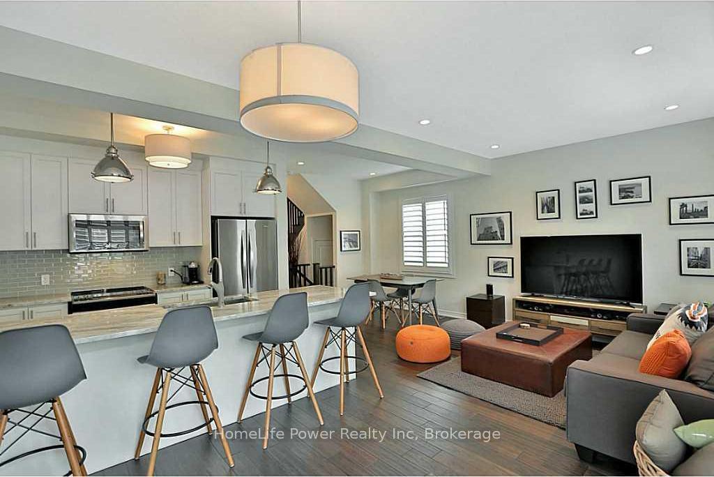 Photo 7 of 63 Southshore Crescent, Hamilton, Stoney Creek — HOMEH