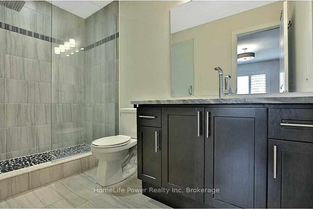 Photo 14 of 63 Southshore Crescent, Hamilton, Stoney Creek — HOMEH