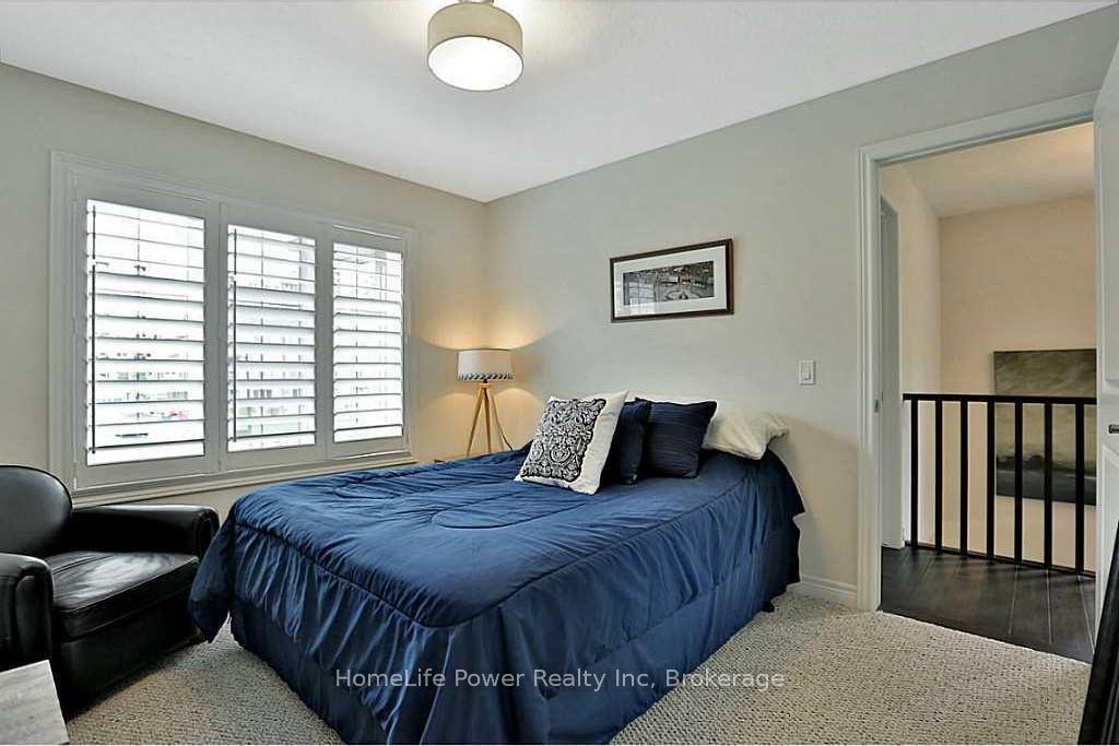 Photo 15 of 63 Southshore Crescent, Hamilton, Stoney Creek — HOMEH