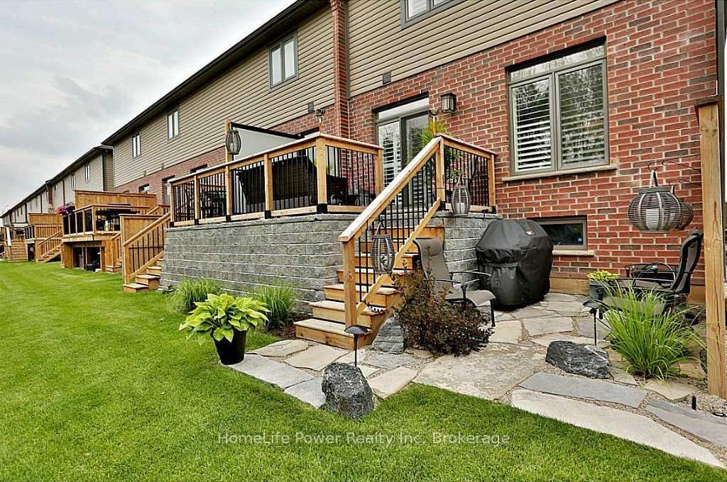 Photo 19 of 63 Southshore Crescent, Hamilton, Stoney Creek — HOMEH