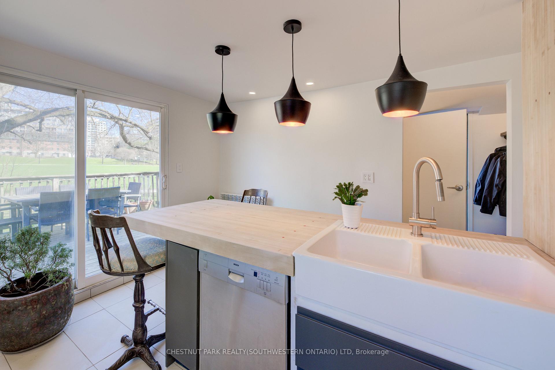 Photo 19 of 23 Richmond Avenue, Kitchener — HOMEH