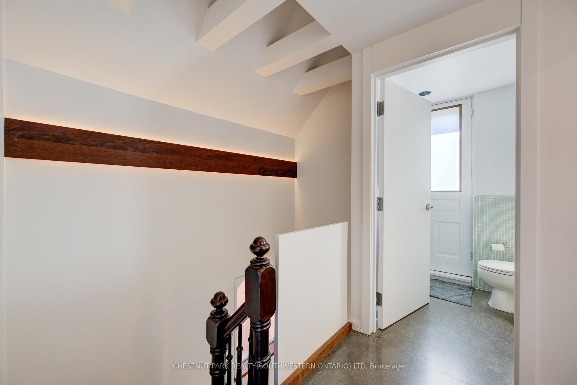 Photo 24 of 23 Richmond Avenue, Kitchener — HOMEH