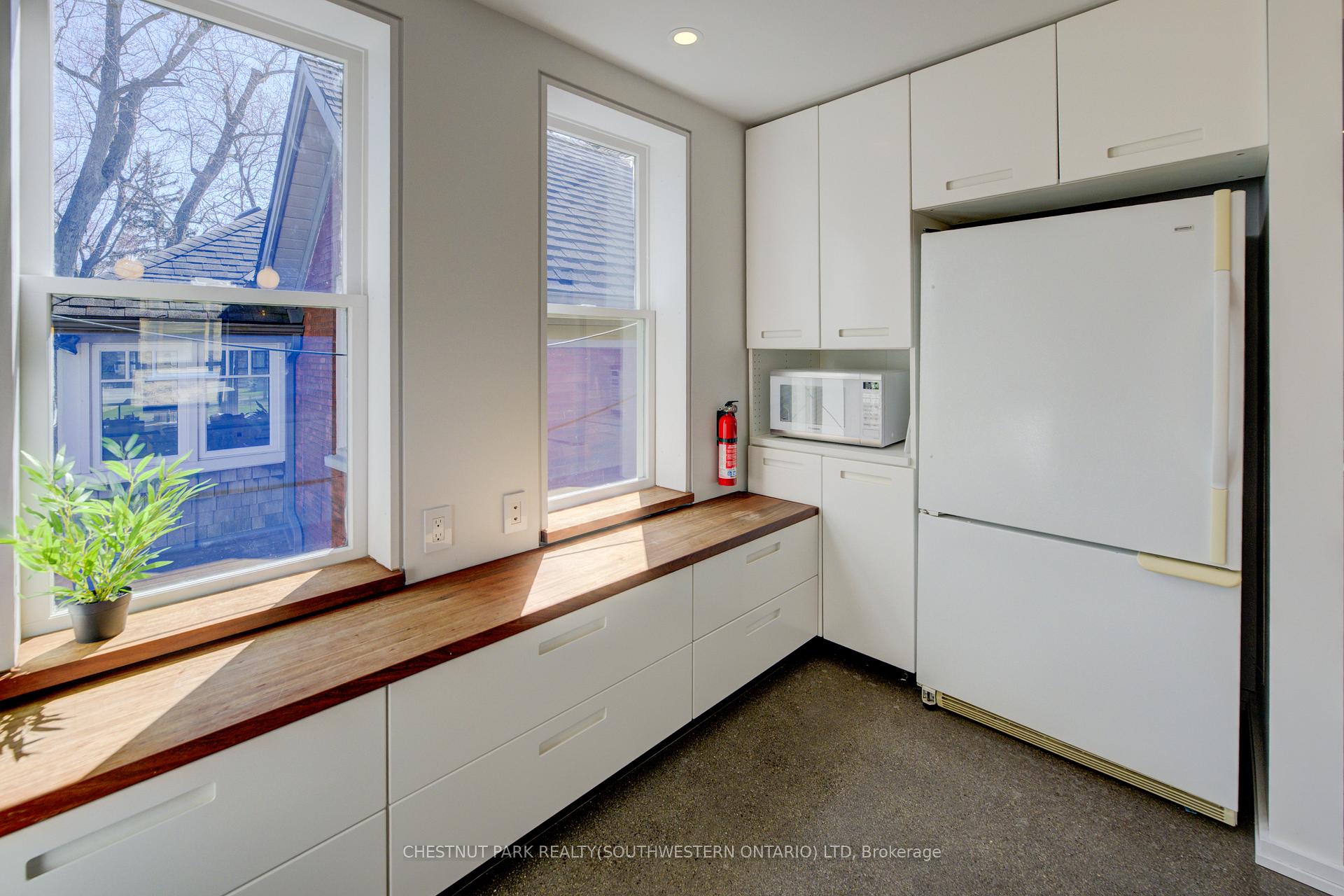 Photo 34 of 23 Richmond Avenue, Kitchener — HOMEH