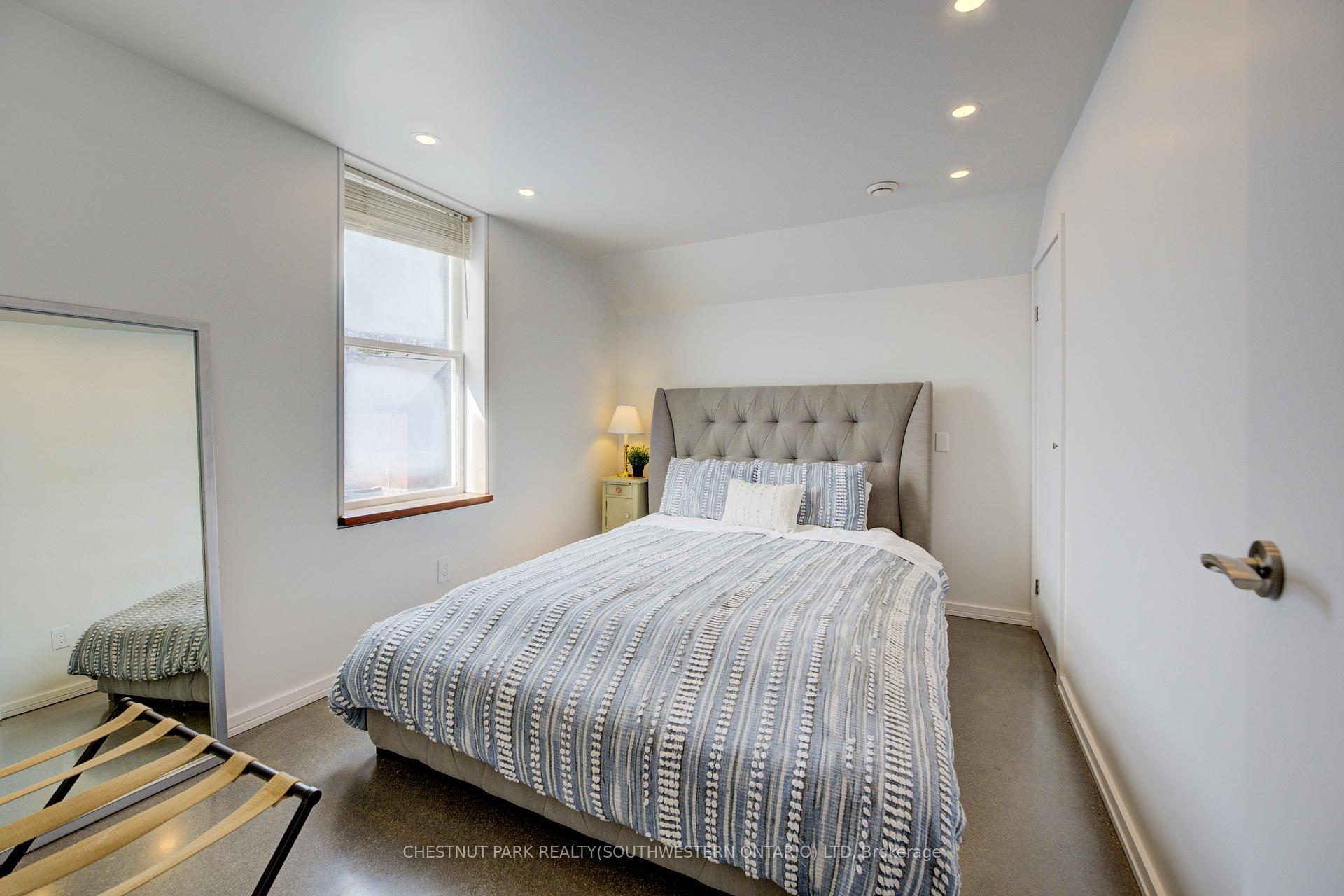 Photo 35 of 23 Richmond Avenue, Kitchener — HOMEH