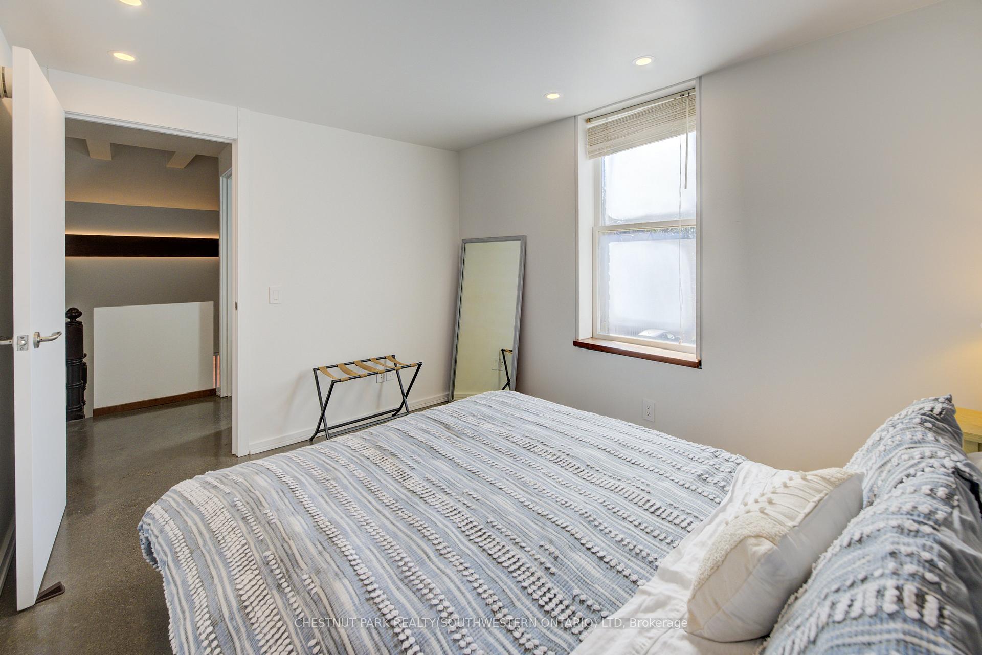 Photo 36 of 23 Richmond Avenue, Kitchener — HOMEH