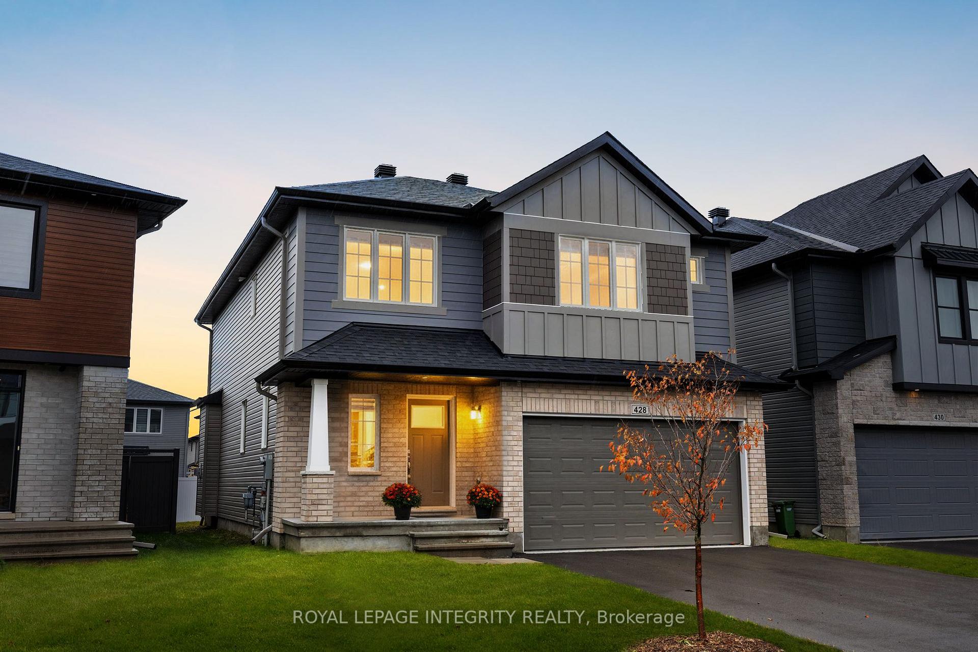 Photo 2 of 428 Gidran Circle, Ottawa, Kanata - Emerald Meadows/Trailwest — HOMEH