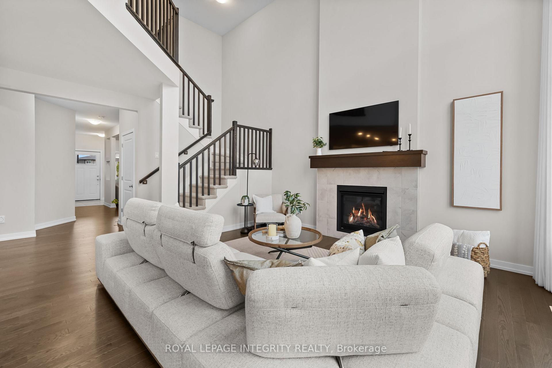 Photo 6 of 428 Gidran Circle, Ottawa, Kanata - Emerald Meadows/Trailwest — HOMEH