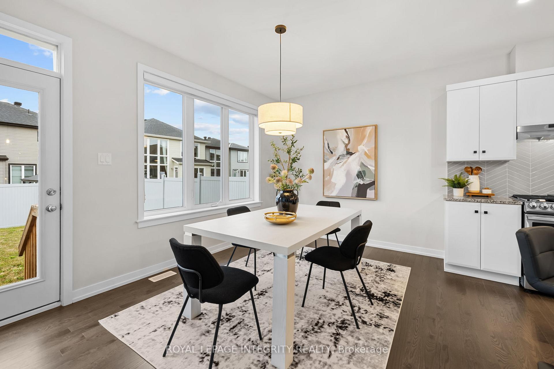 Photo 12 of 428 Gidran Circle, Ottawa, Kanata - Emerald Meadows/Trailwest — HOMEH