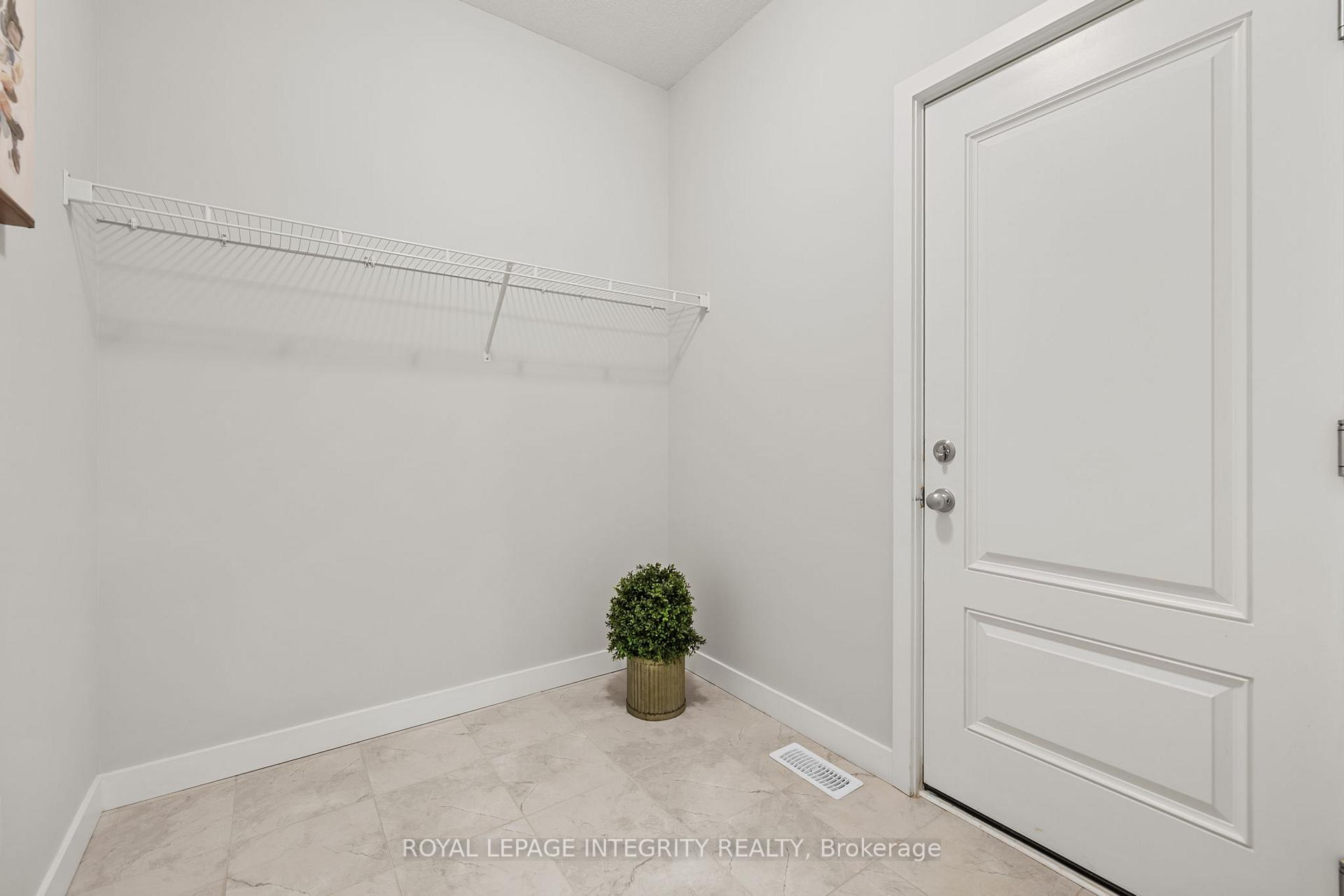 Photo 18 of 428 Gidran Circle, Ottawa, Kanata - Emerald Meadows/Trailwest — HOMEH
