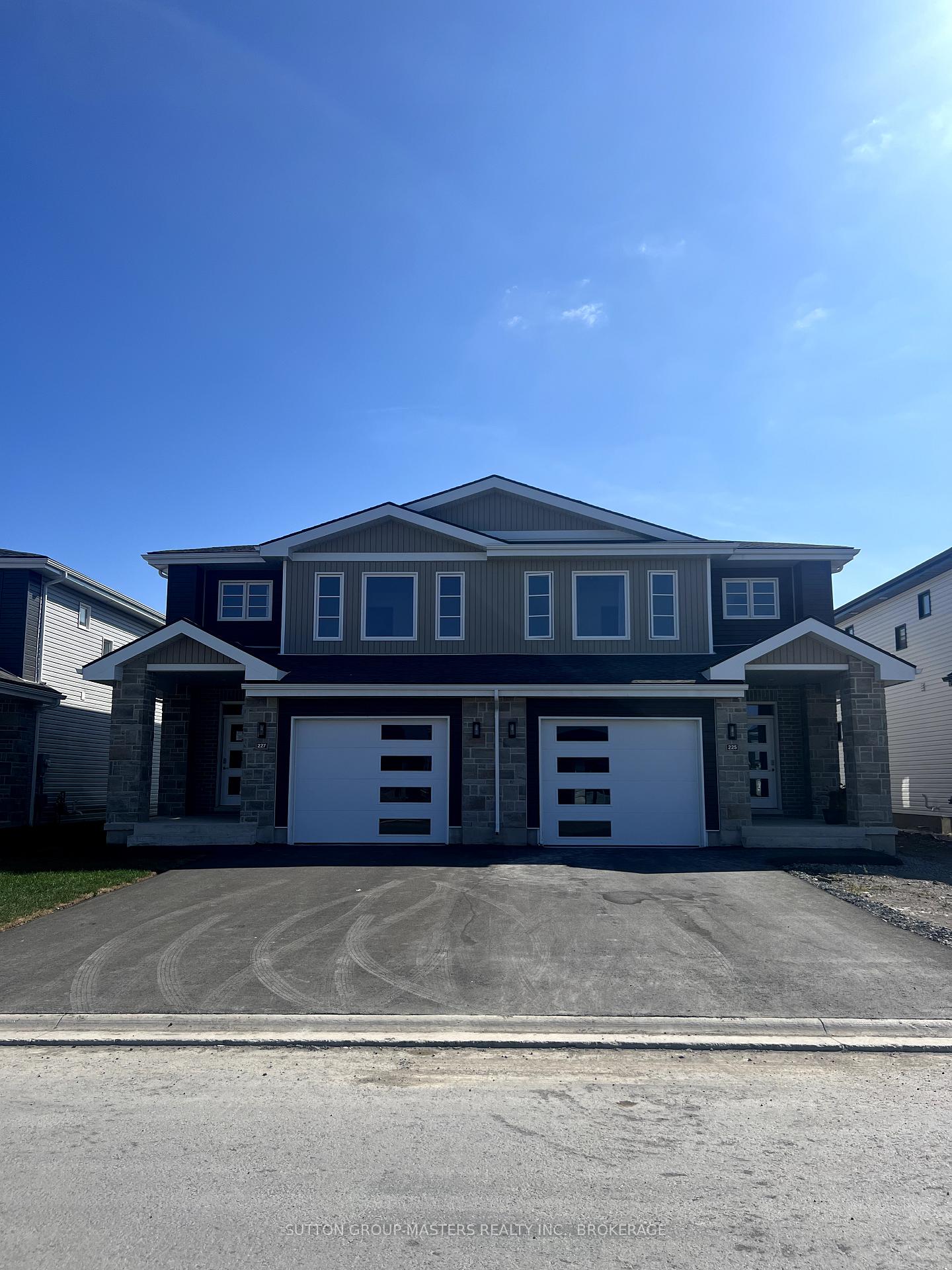 Photo 1 of 201 Superior Drive, Loyalist, Amherstview — HOMEH