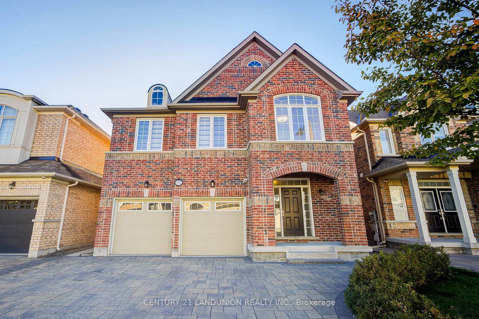 Photo 3 of 60 James Joyce Drive, Markham, Victoria Manor-Jennings Gate — HOMEH