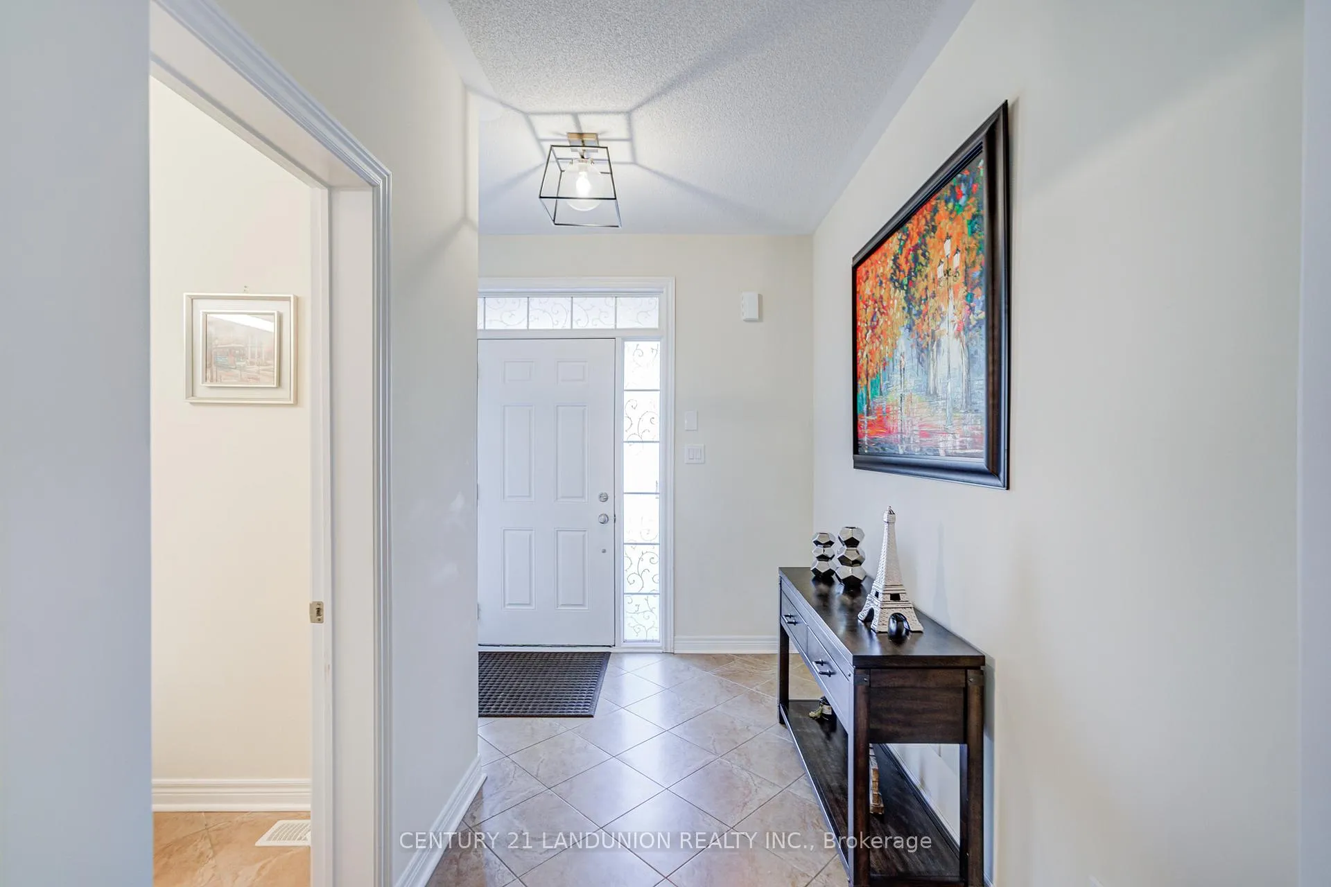 Photo 7 of 60 James Joyce Drive, Markham, Victoria Manor-Jennings Gate — HOMEH