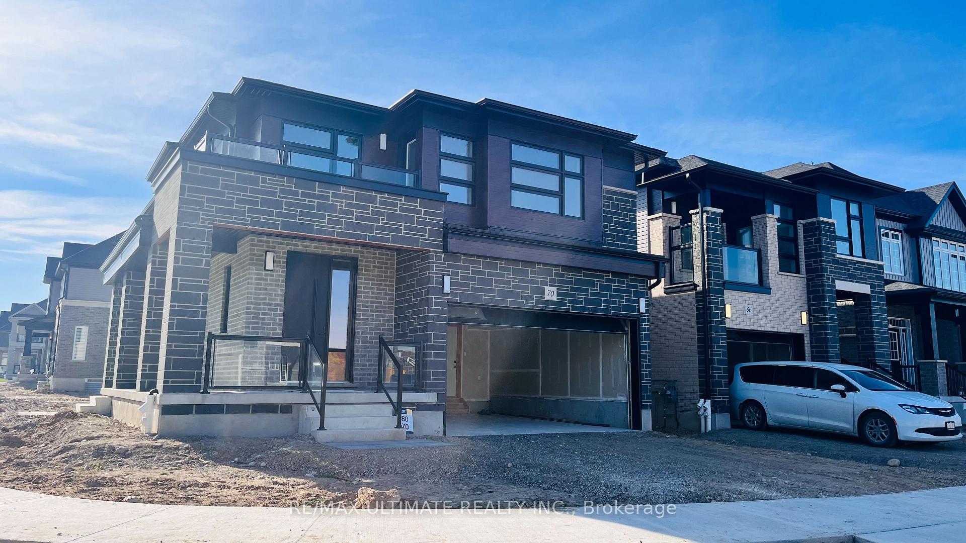 Photo 2 of 70 Shaded Creek Drive, Kitchener — HOMEH