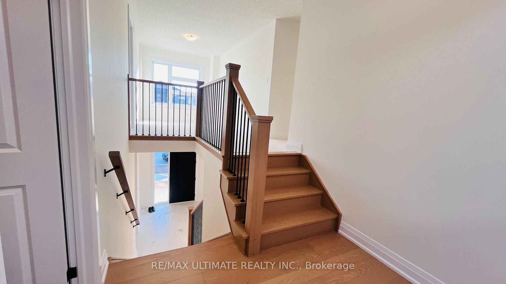 Photo 18 of 70 Shaded Creek Drive, Kitchener — HOMEH