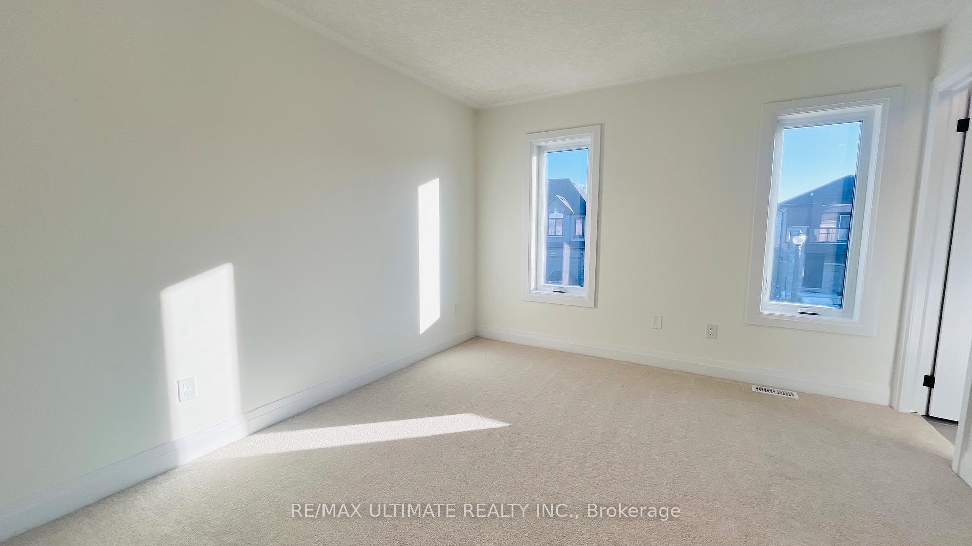 Photo 32 of 70 Shaded Creek Drive, Kitchener — HOMEH