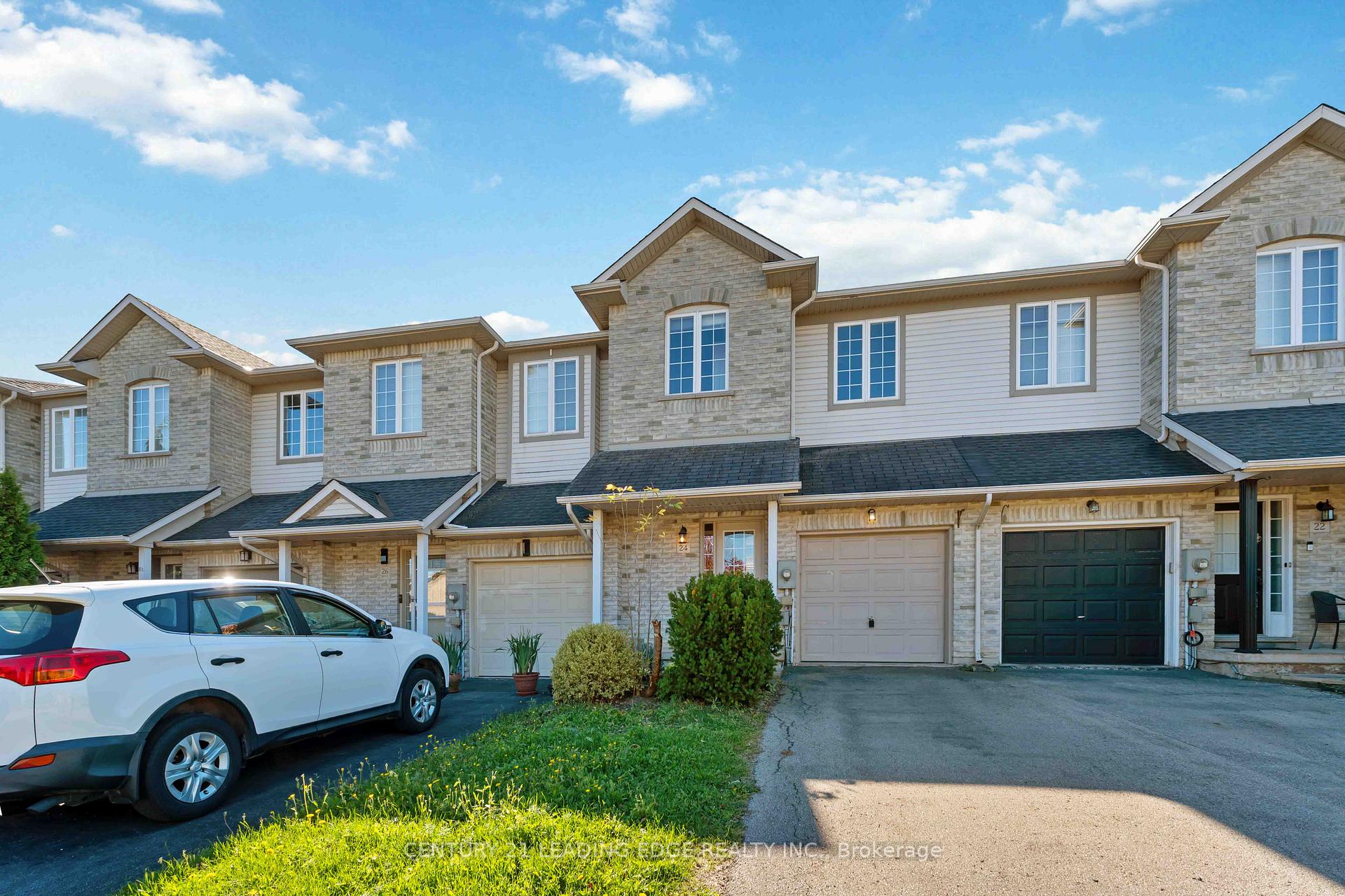 Front of 24 Whitefish Crescent