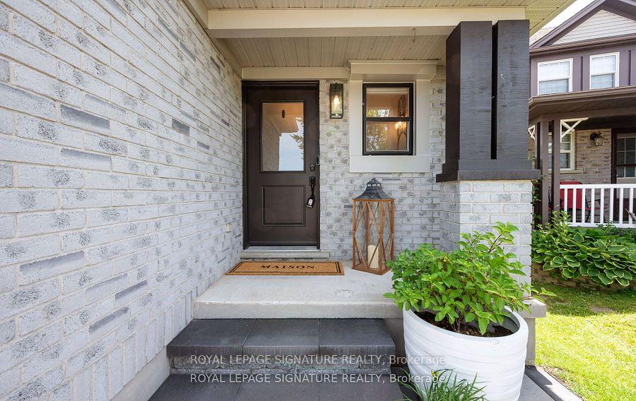 Photo 2 of 737 Fairway Court, Kitchener — HOMEH