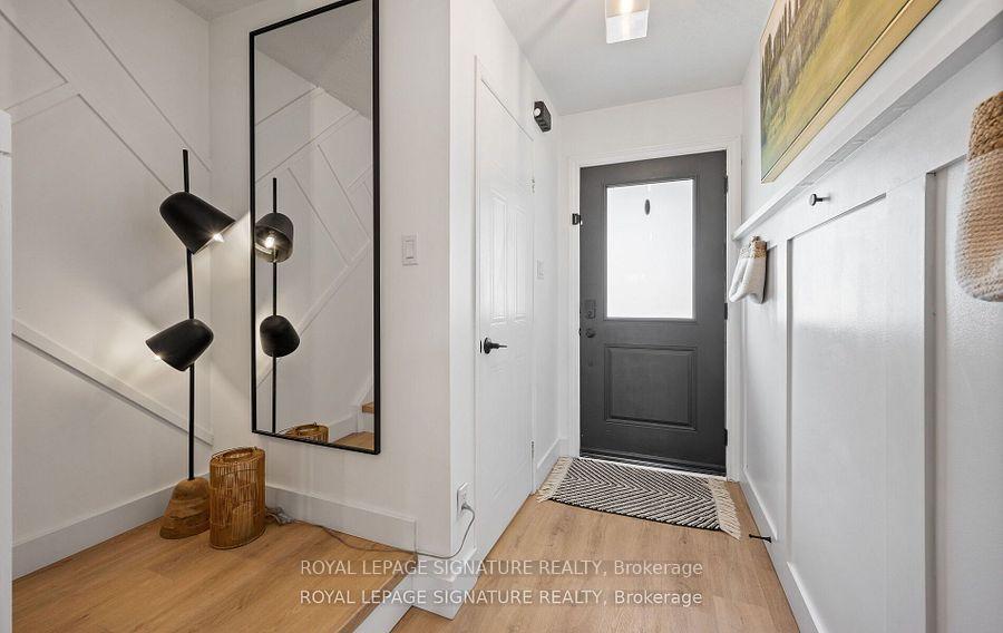 Photo 4 of 737 Fairway Court, Kitchener — HOMEH