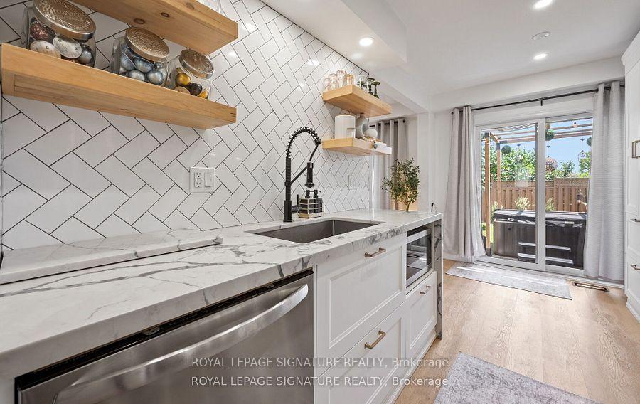Photo 12 of 737 Fairway Court, Kitchener — HOMEH