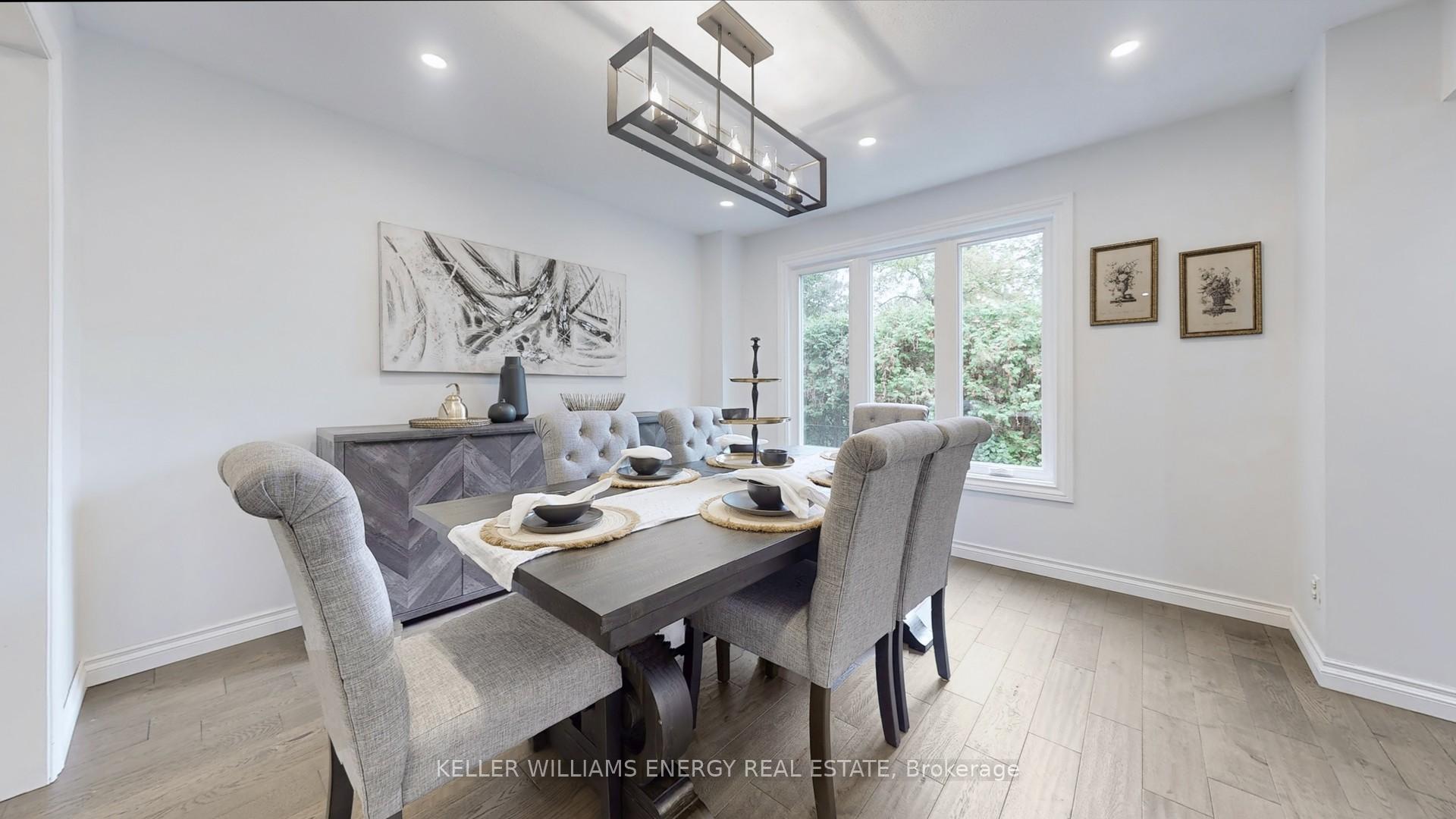 Photo 5 of 29 Fry Court, Markham, Markham Village — HOMEH