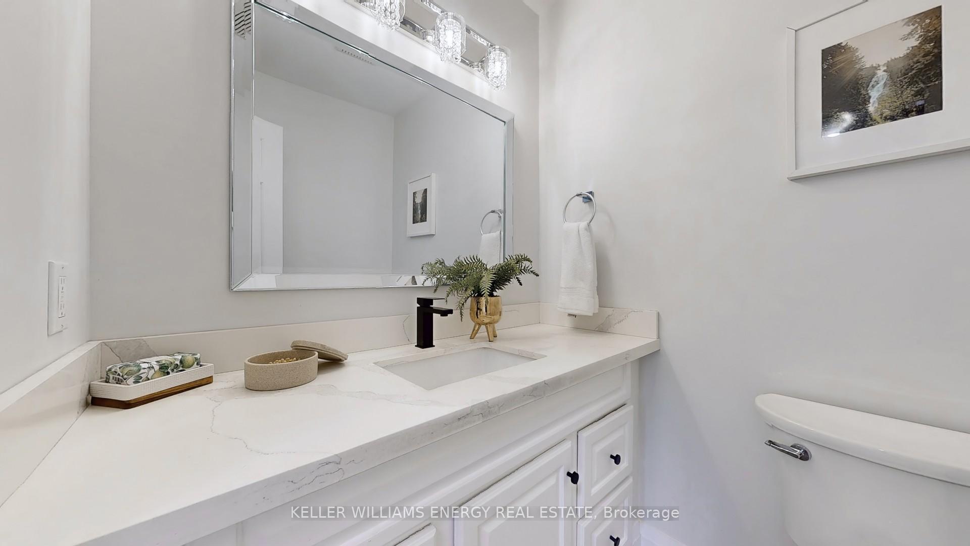Photo 18 of 29 Fry Court, Markham, Markham Village — HOMEH