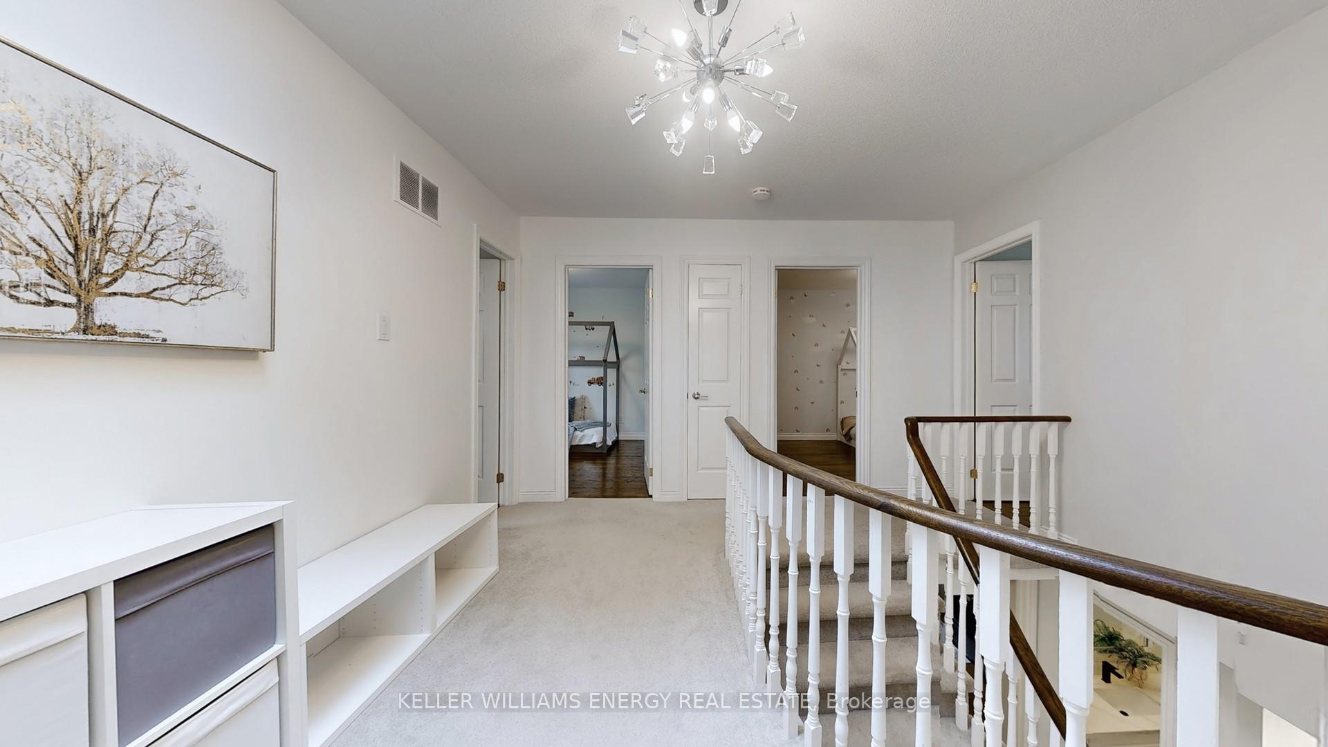 Photo 20 of 29 Fry Court, Markham, Markham Village — HOMEH