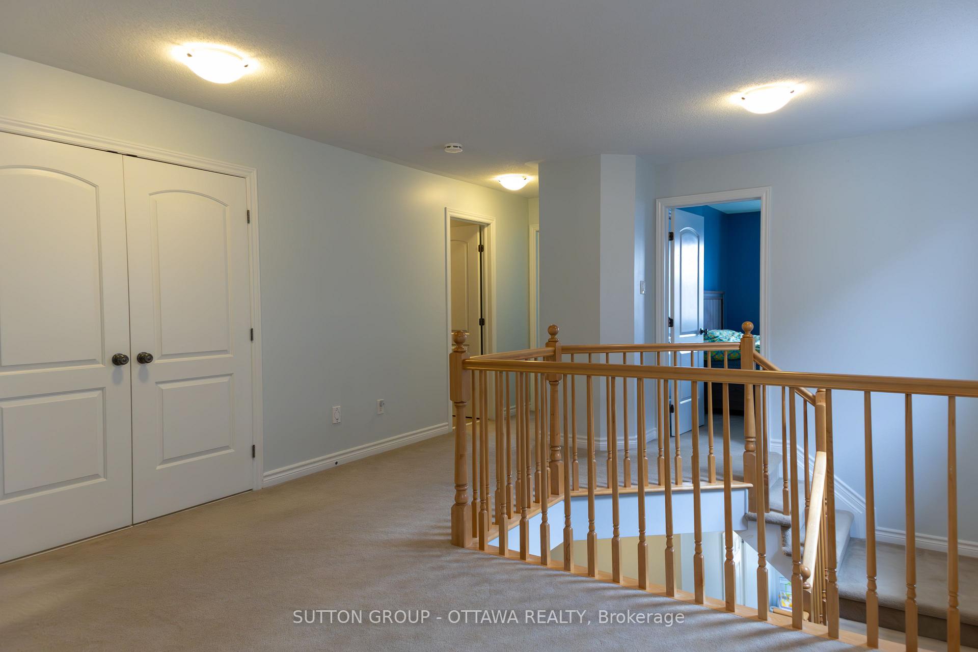 Photo 14 of 654 Moorpark Avenue, Ottawa, Kanata - Emerald Meadows/Trailwest — HOMEH