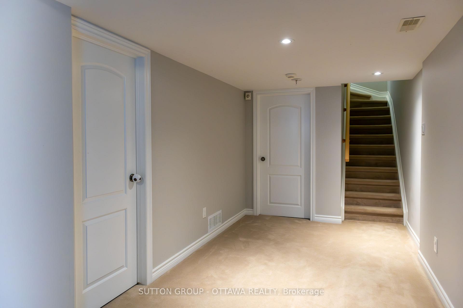 Photo 29 of 654 Moorpark Avenue, Ottawa, Kanata - Emerald Meadows/Trailwest — HOMEH