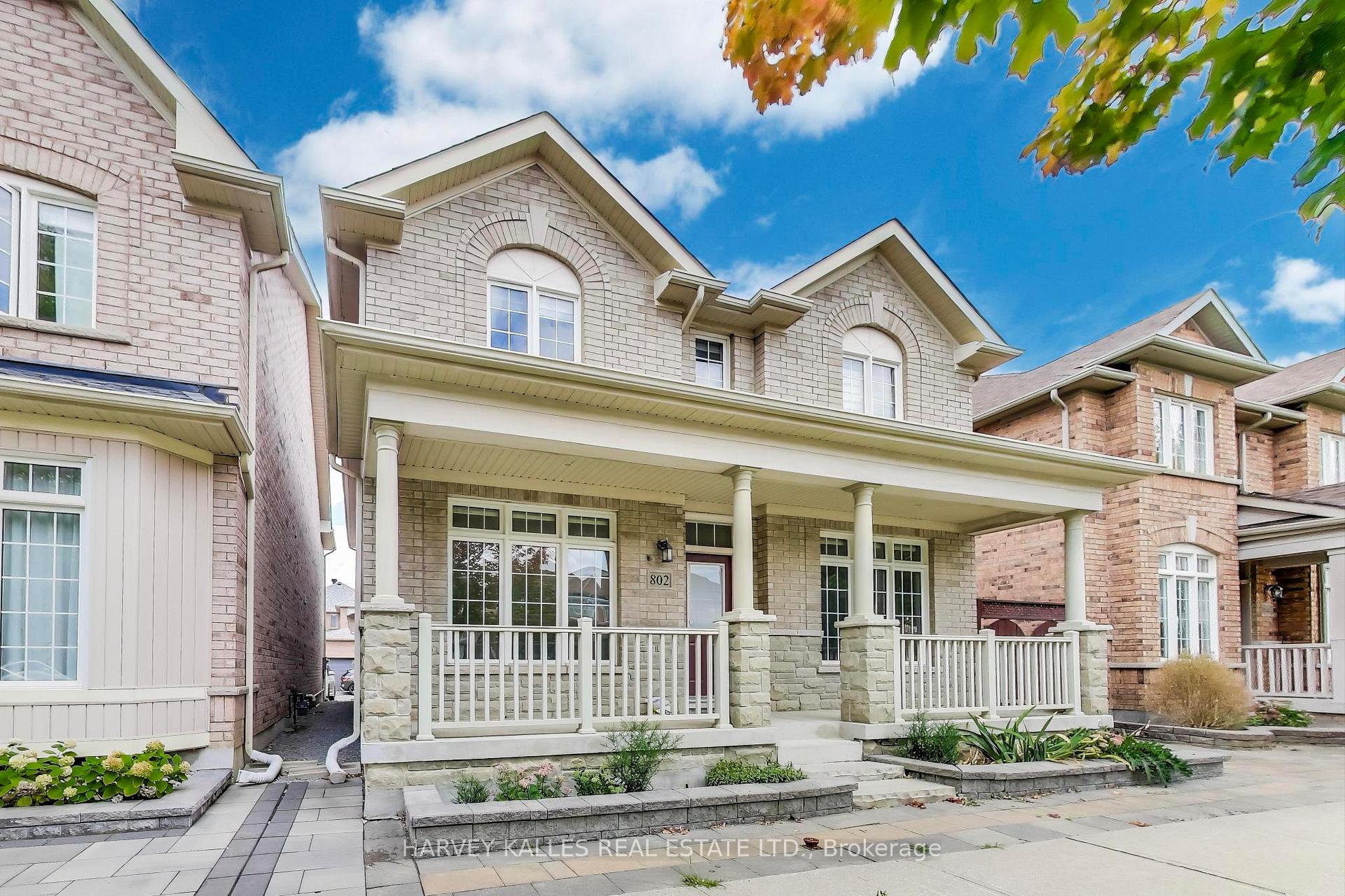 Photo 3 of 802 Cornell Rouge Boulevard, Markham, Cornell — HOMEH