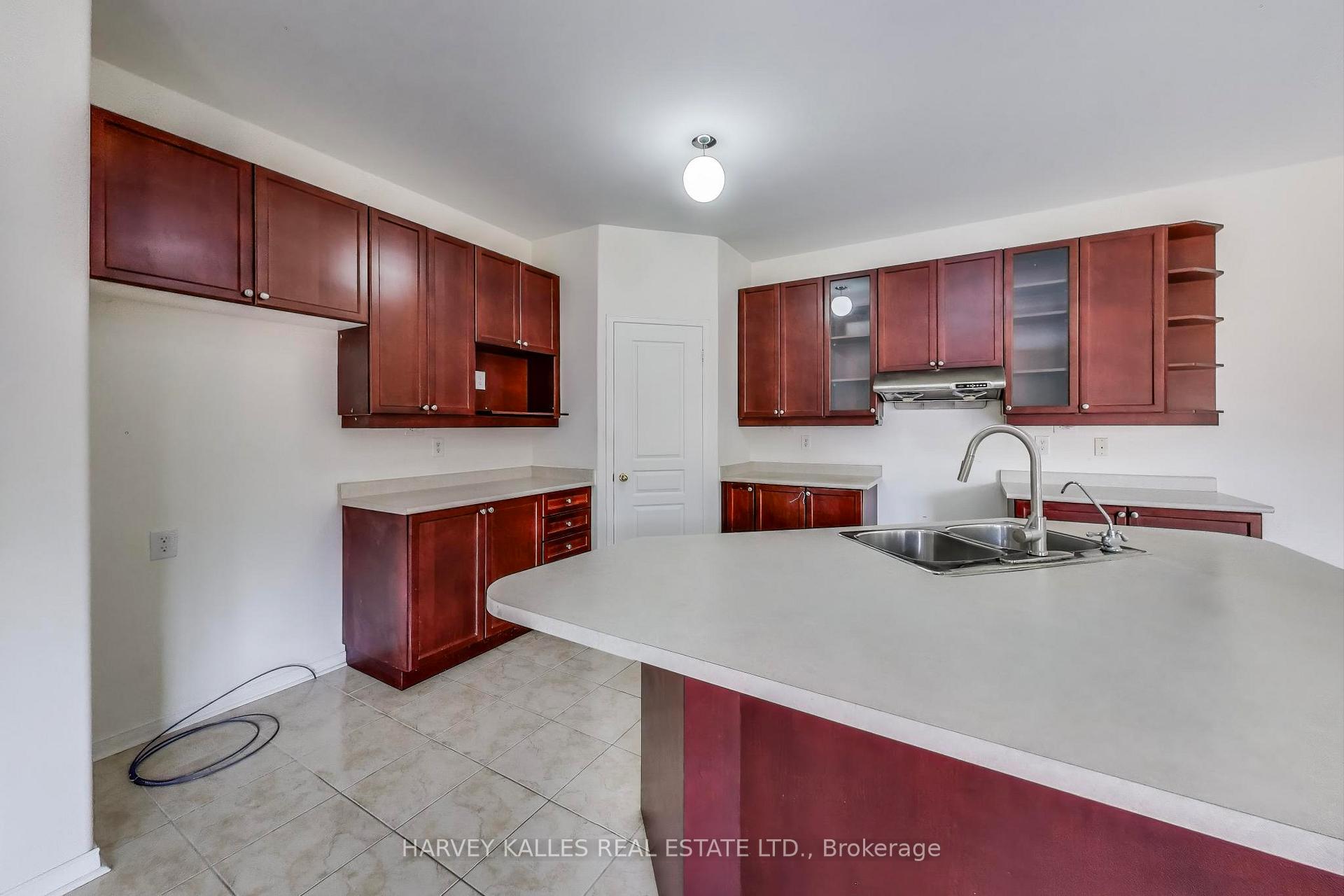 Photo 10 of 802 Cornell Rouge Boulevard, Markham, Cornell — HOMEH