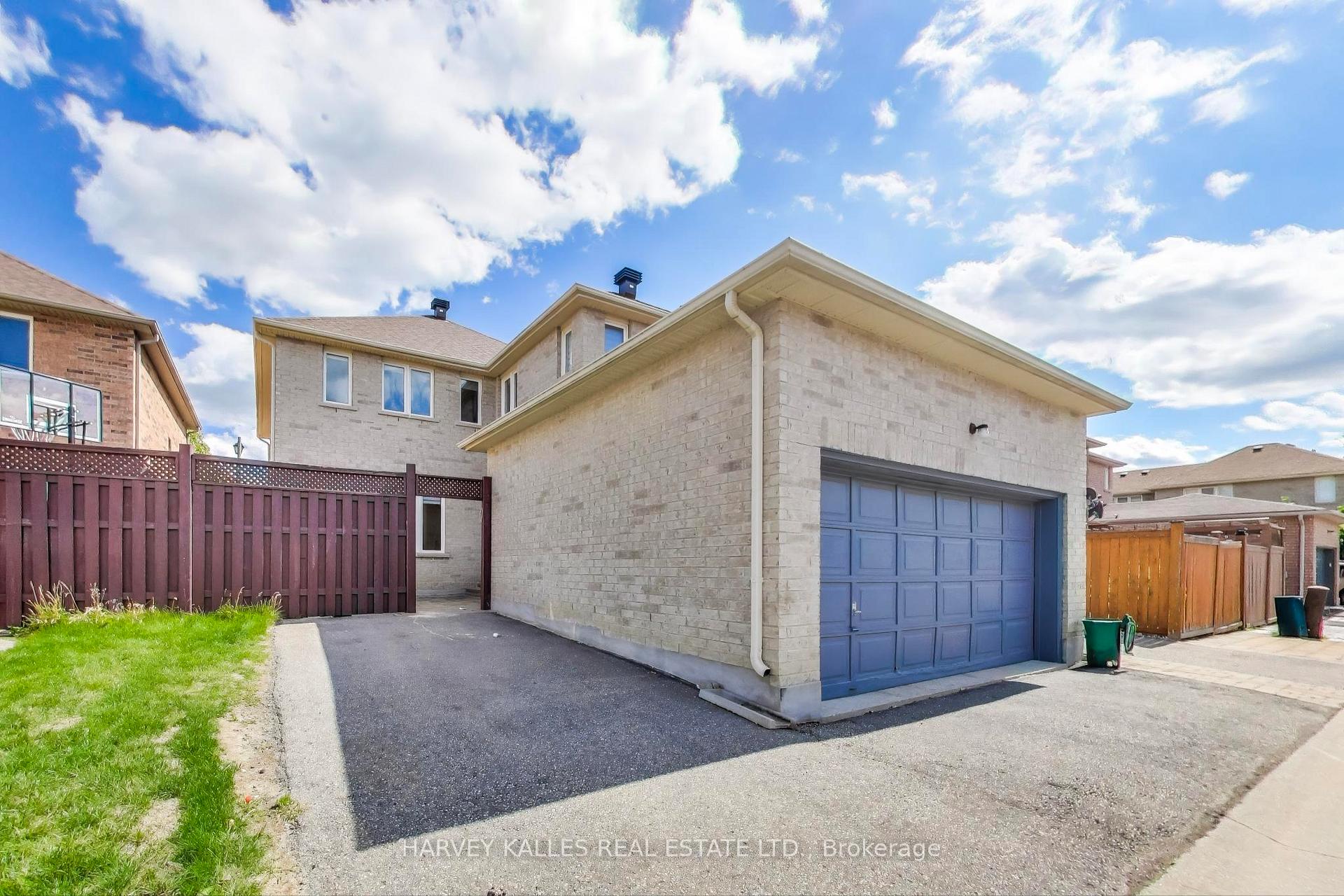 Photo 35 of 802 Cornell Rouge Boulevard, Markham, Cornell — HOMEH