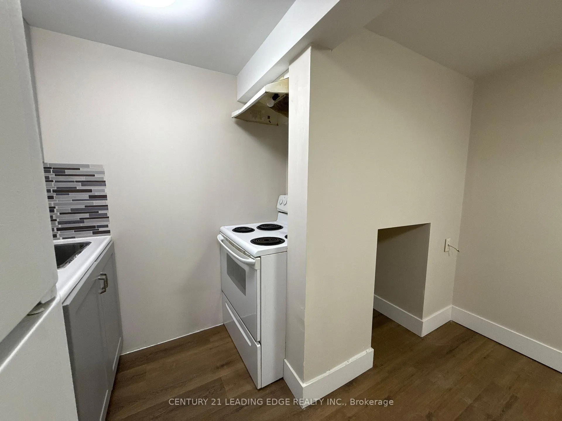 Photo 7 of Unit Lower, 957 Glen Street, Oshawa, Lakeview — HOMEH