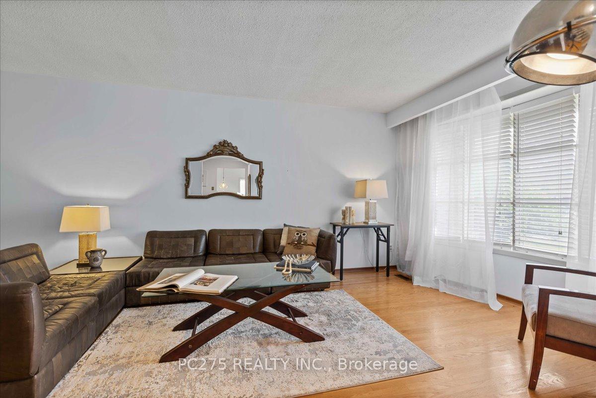 Photo 8 of 184 Forestwood Drive, Kitchener — HOMEH