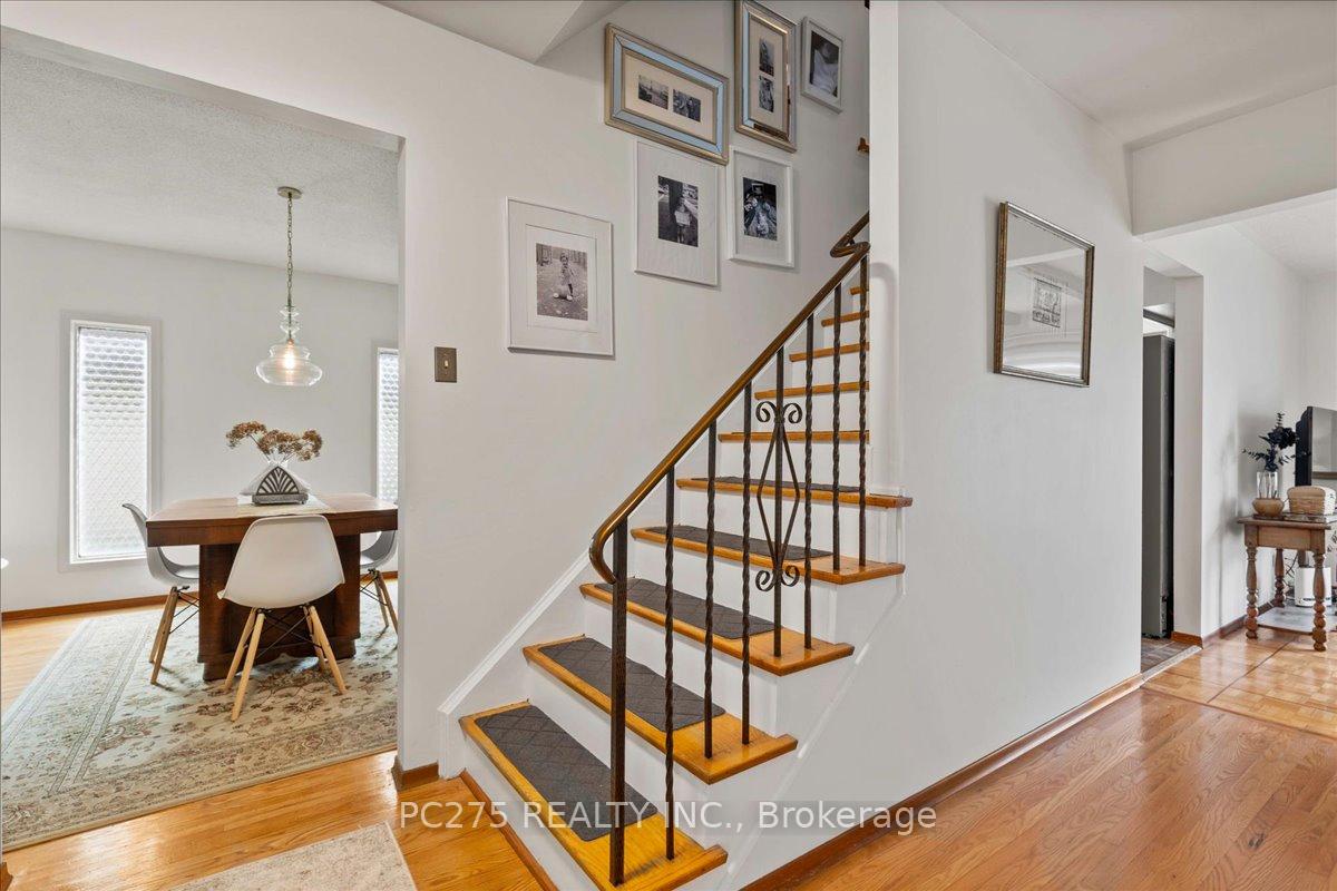 Photo 11 of 184 Forestwood Drive, Kitchener — HOMEH