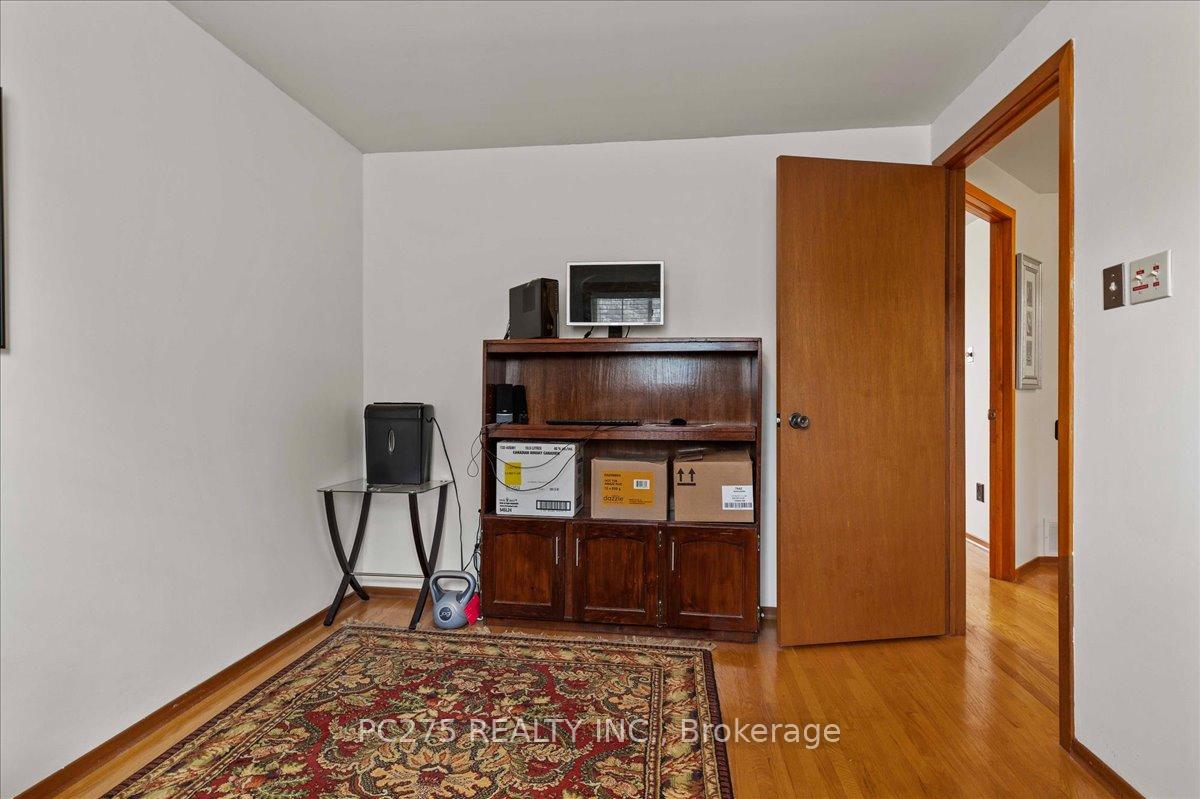 Photo 30 of 184 Forestwood Drive, Kitchener — HOMEH