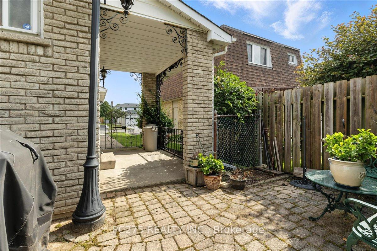 Photo 43 of 184 Forestwood Drive, Kitchener — HOMEH