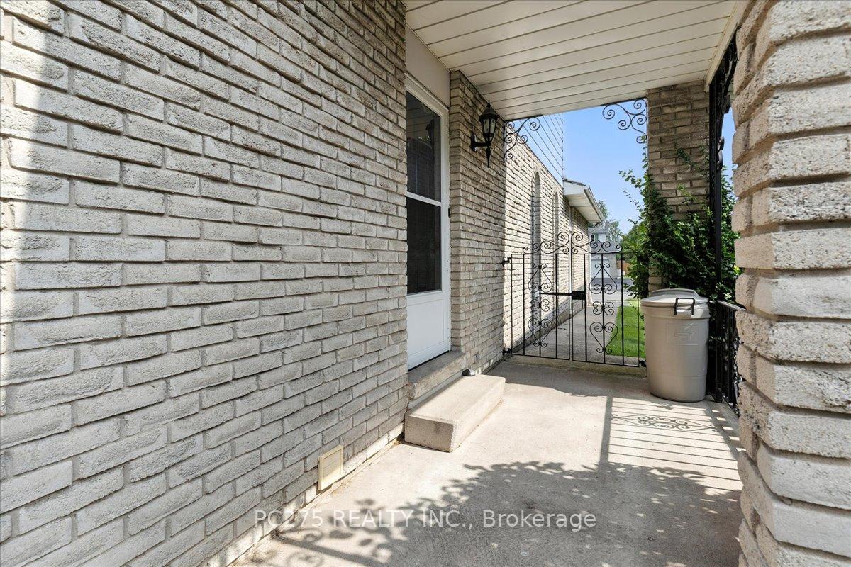 Photo 44 of 184 Forestwood Drive, Kitchener — HOMEH