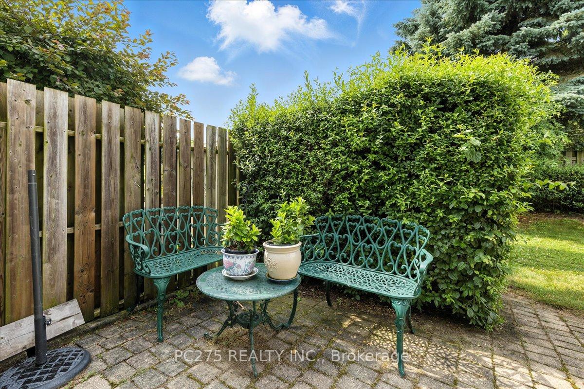 Photo 45 of 184 Forestwood Drive, Kitchener — HOMEH