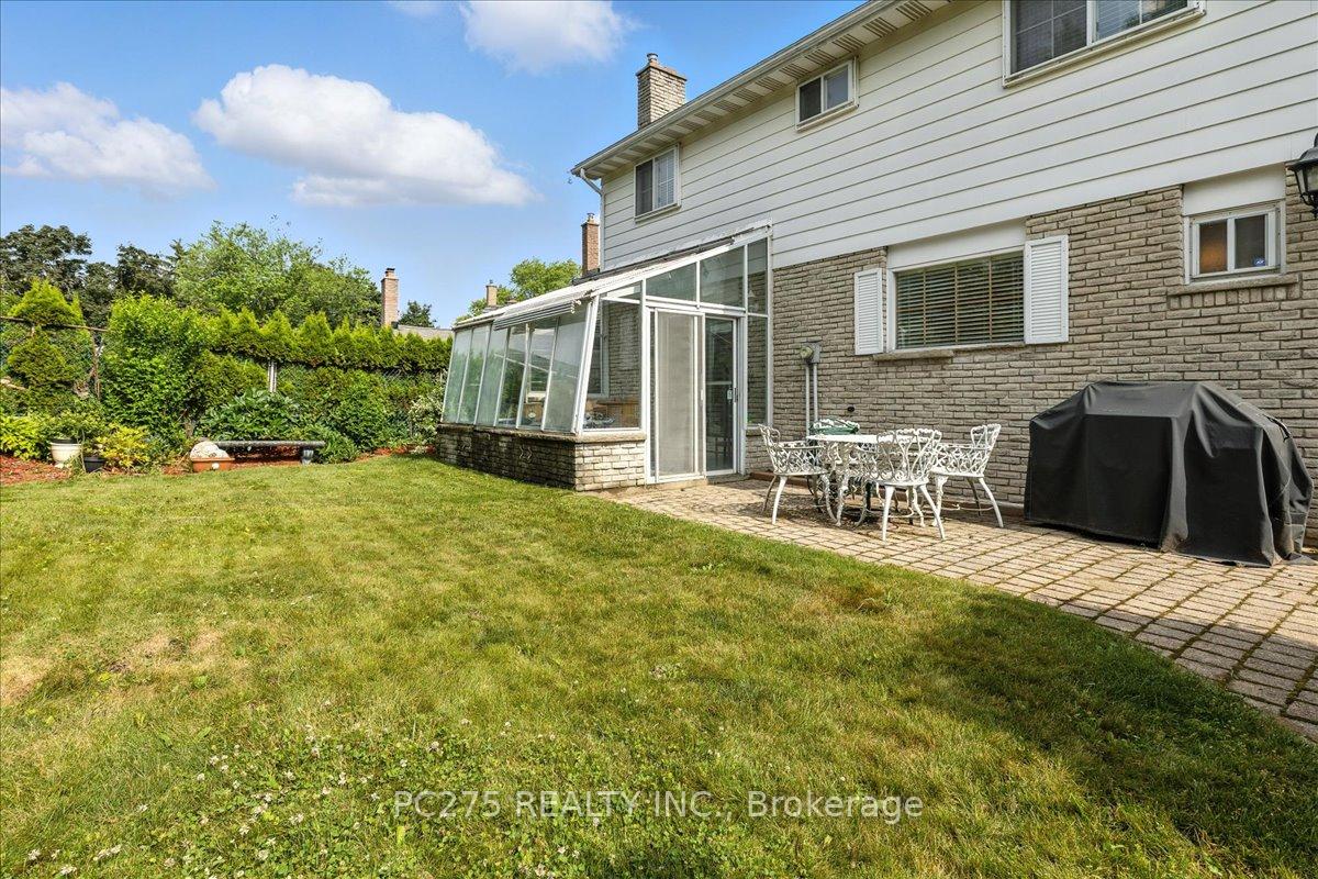 Photo 47 of 184 Forestwood Drive, Kitchener — HOMEH